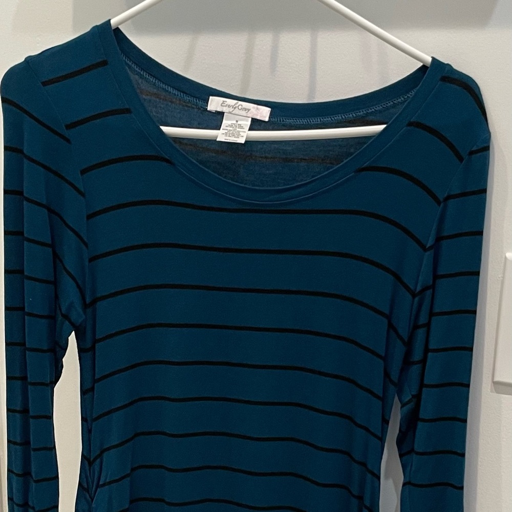 EUC Everly Grey Maternity Dress